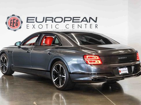 Used 2021 Bentley Flying Spur W12 AWD/4WD image 7