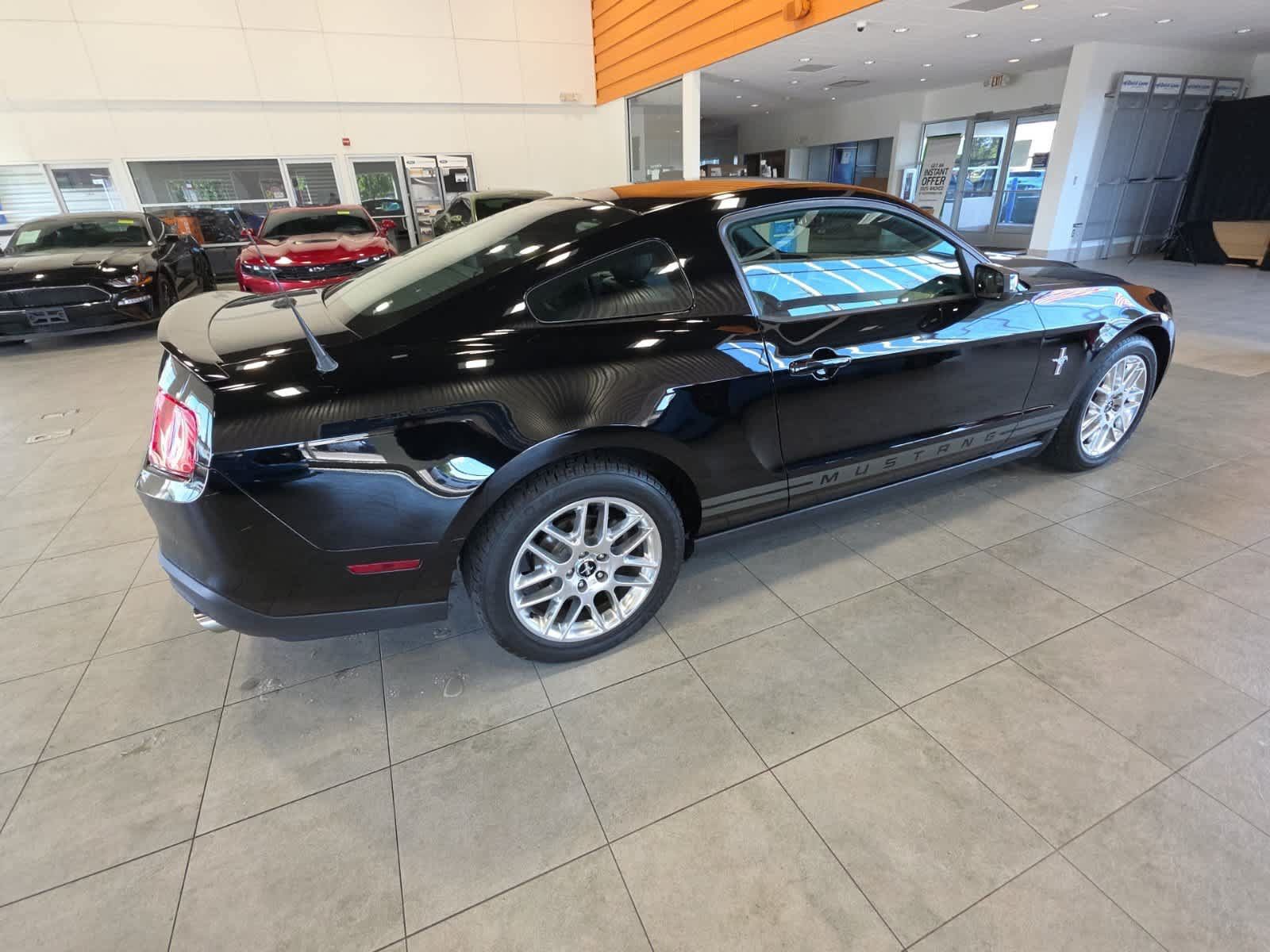 Used 2012 Ford Mustang Premium RWD image 5