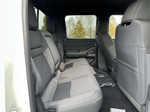 New 2026 Nissan Frontier SV w/ SV Convenience Package image 11
