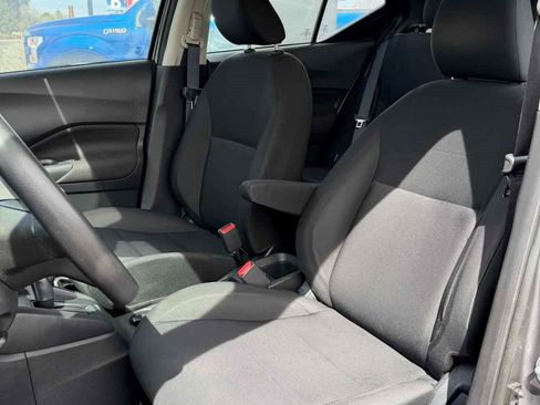 Used 2023 Nissan Kicks S FWD image 15