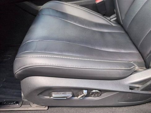 Used 2025 Acura MDX FWD w/ Technology Package image 11