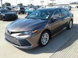 Used 2024 Toyota Camry LE image 3