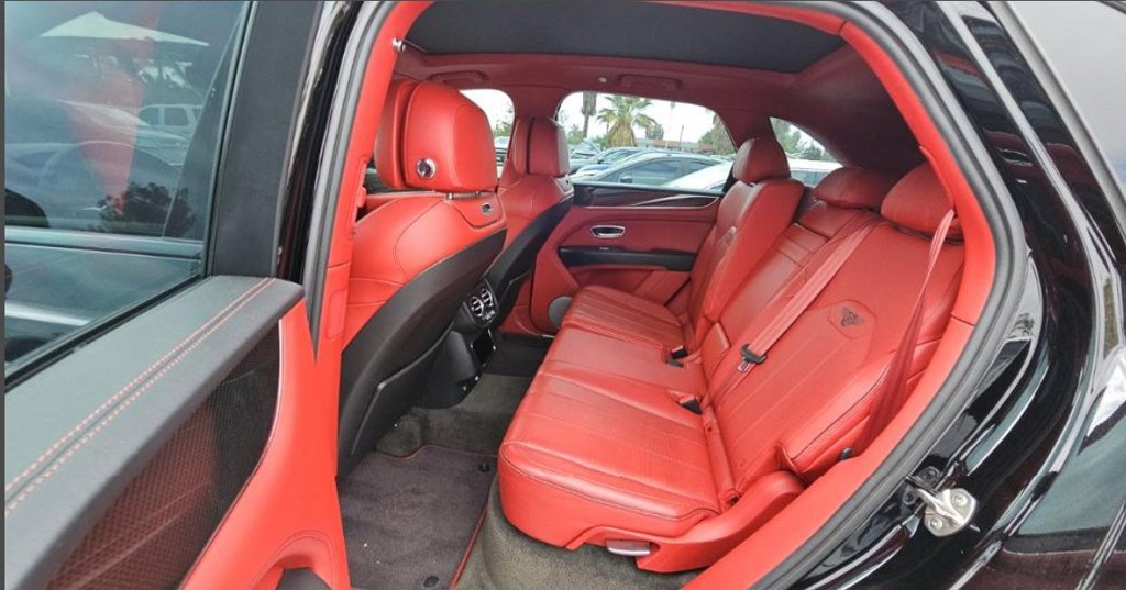 Used 2022 Bentley Bentayga AWD/4WD image 6