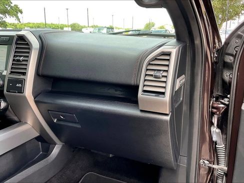 Used 2018 Ford F150 Platinum w/ Equipment Group 701A Luxury RWD image 23
