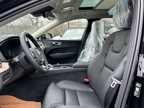 New 2026 Volvo XC60 T8 Ultra w/ Protection Package Premier AWD/4WD image 10