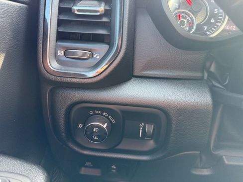 Used 2022 RAM 1500 Big Horn w/ Built-to-serve Edition image 19