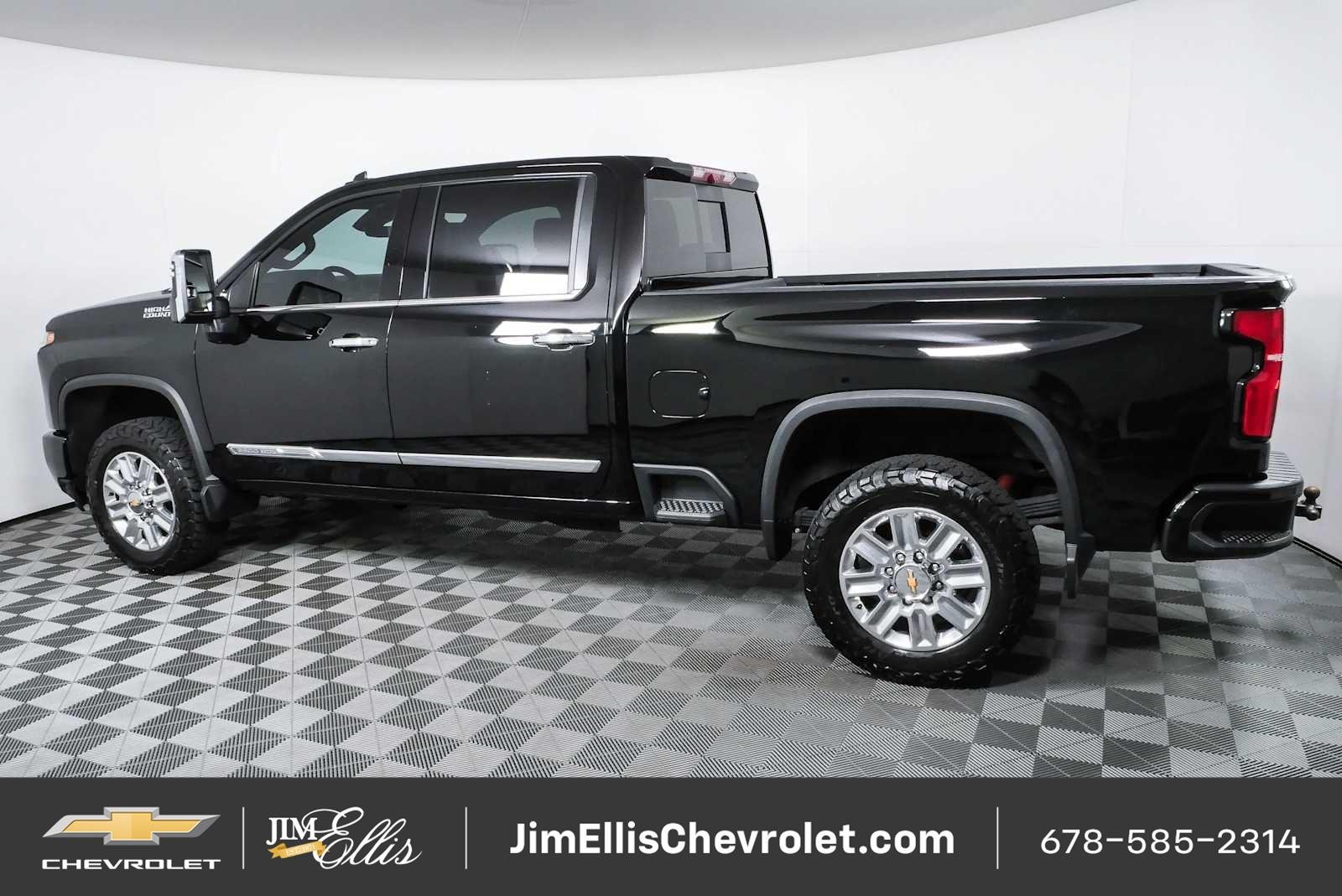 Certified 2024 Chevrolet Silverado 2500 High Country w/ Technology Package AWD/4WD image 31