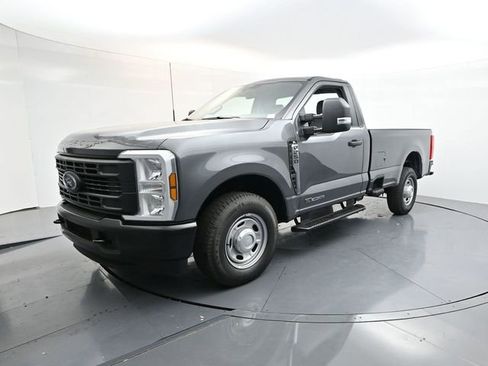 New 2026 Ford F250 XL RWD image 3