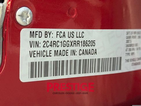 Used 2024 Chrysler Pacifica Limited w/ S Appearance Package FWD image 35