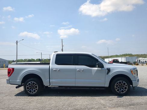 Certified 2022 Ford F150 XLT w/ Equipment Group 302A High image 2