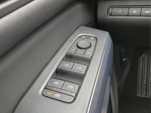 Used 2025 Nissan Pathfinder Rock Creek AWD/4WD image 13