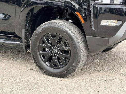 Used 2022 Nissan Frontier SV AWD/4WD image 27