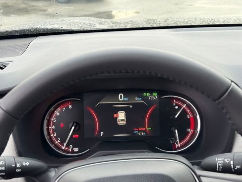 Used 2025 Toyota RAV4 XLE Premium image 18