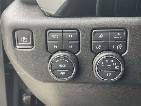 Used 2024 Chevrolet Silverado 2500 High Country AWD/4WD image 18