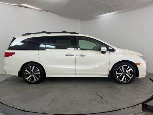 Used 2018 Honda Odyssey Elite image 5