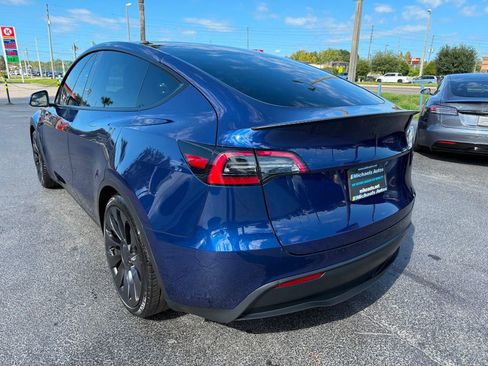 Used 2023 Tesla Model Y Performance image 7