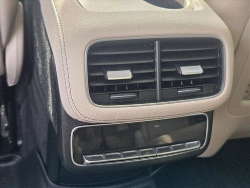Used 2023 Mercedes-Benz GLS 450 4MATIC image 15