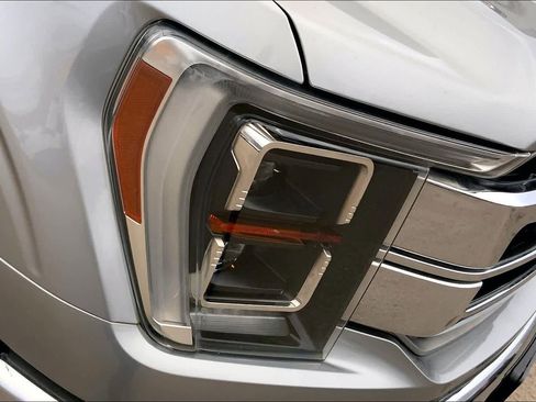 Used 2022 Ford F150 Lariat w/ Equipment Group 502A High image 27