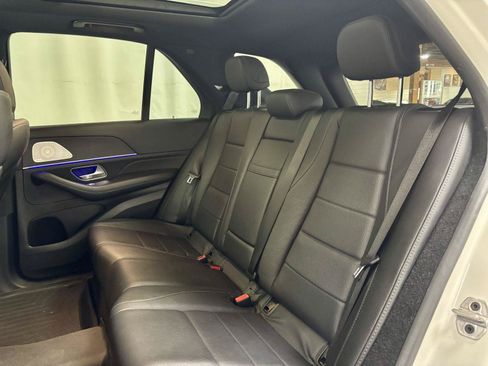Used 2021 Mercedes-Benz GLE 350 4MATIC image 22
