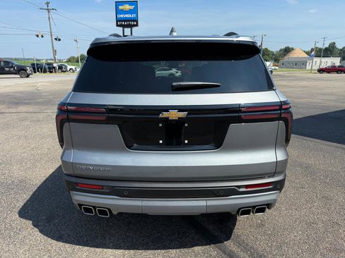 New 2025 Chevrolet Traverse LT w/ Driver Confidence Package image 4