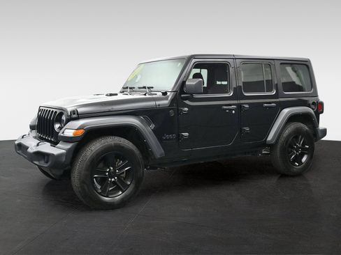 Used 2022 Jeep Wrangler Unlimited Sport AWD/4WD image 4