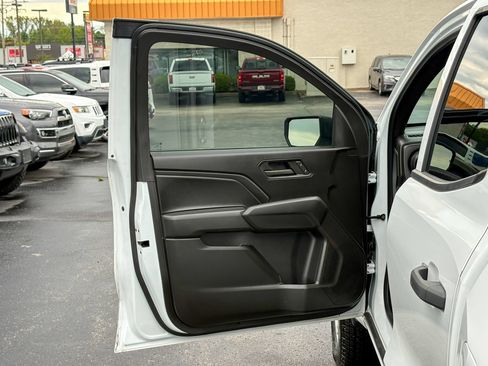 Used 2024 Chevrolet Colorado W/T w/ WT Convenience Package II RWD image 14