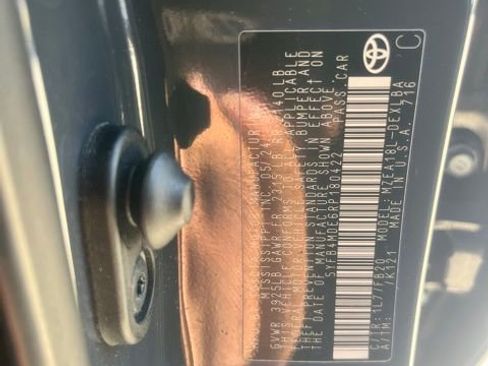 Used 2024 Toyota Corolla LE FWD image 11