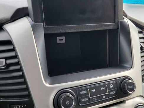 Used 2017 GMC Yukon SLT w/ Open Road Package image 29