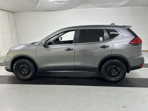 Used 2017 Nissan Rogue S AWD/4WD image 6