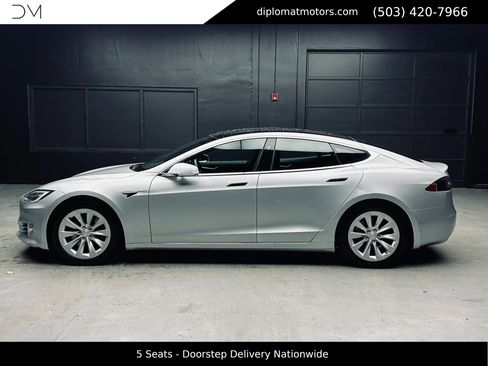 Used 2018 Tesla Model S 100D image 4