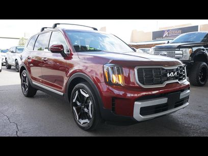 Used 2024 Kia Telluride S w/ S Sunroof Package