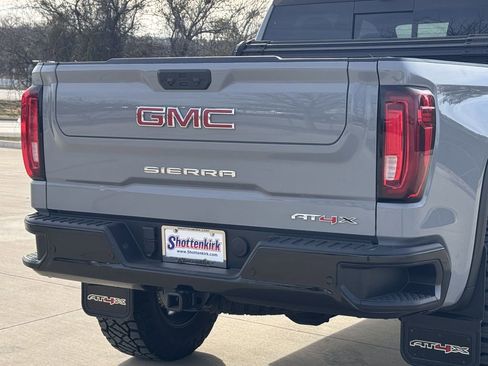 Used 2024 GMC Sierra 1500 AT4X image 6