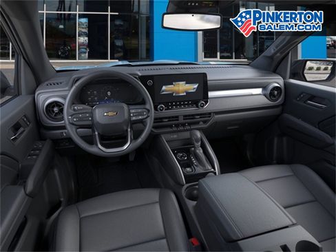 New 2025 Chevrolet Colorado LT w/ LT Convenience Package image 15