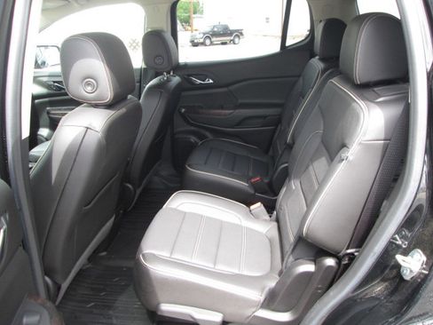 Used 2020 GMC Acadia Denali w/ LPO, Floor Liner Package image 19