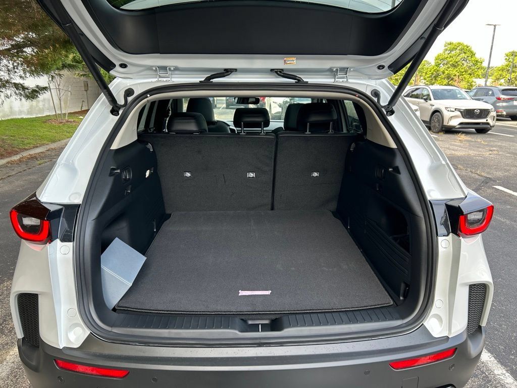 New 2026 MAZDA CX-50 AWD 2.5 Hybrid w/ Cargo Package image 30