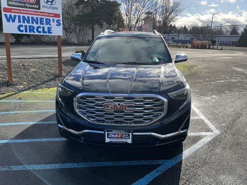 Used 2020 GMC Terrain Denali w/ Denali Premium Package image 8