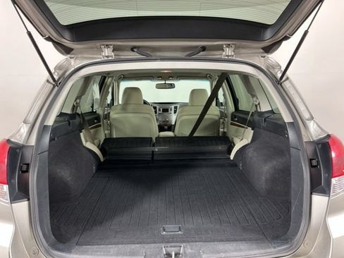 Used 2014 Subaru Outback 2.5i Limited w/ Moonroof Package AWD/4WD image 27