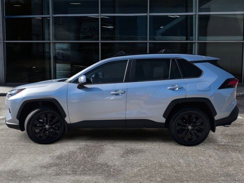 Used 2024 Toyota RAV4 XLE Premium image 10