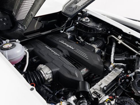 Used 2024 Lamborghini Revuelto AWD/4WD image 59