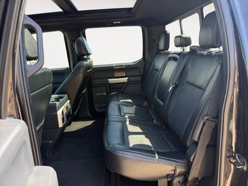 Used 2022 Ford F250 Lariat w/ Lariat Ultimate Package AWD/4WD image 13