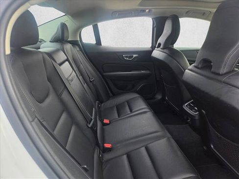 Used 2019 Volvo S60 T5 Inscription FWD image 18