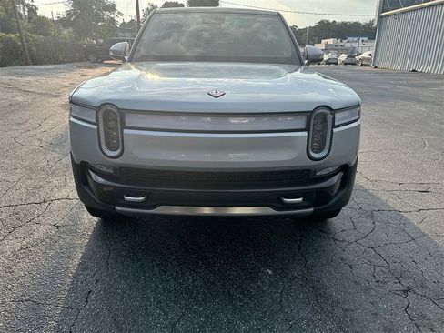 Used 2024 Rivian R1S Adventure image 10