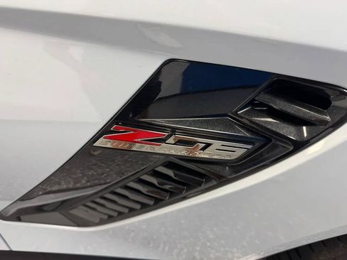 Used 2018 Chevrolet Corvette Z06 w/ Carbon 65 Edition RWD image 31
