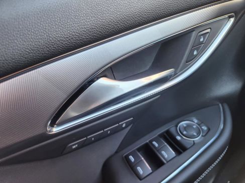 Used 2025 Buick Envision Sport Touring image 20