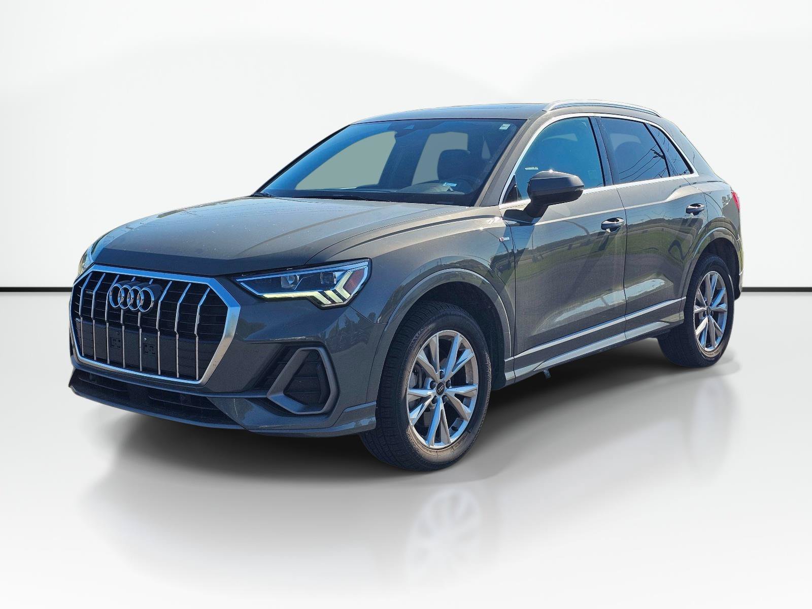 Used 2025 Audi Q3 2.0T Premium AWD/4WD image 1