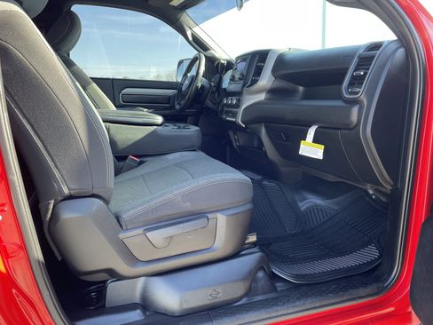 Used 2021 RAM 3500 Tradesman w/ Chrome Appearance Group image 4