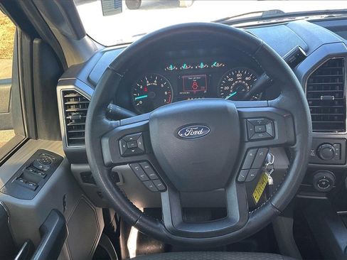 Used 2019 Ford F150 XLT w/ Equipment Group 302A Luxury image 5