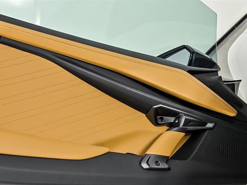 Used 2024 Lamborghini Revuelto AWD/4WD image 52
