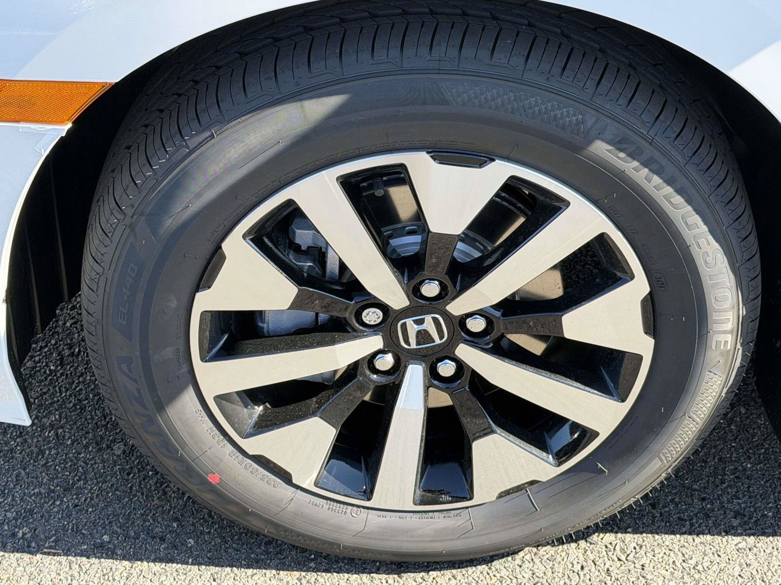 New 2027 Honda Odyssey Elite image 5