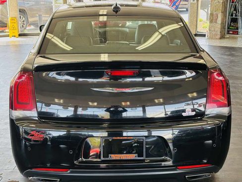 Used 2022 Chrysler 300 S RWD image 10